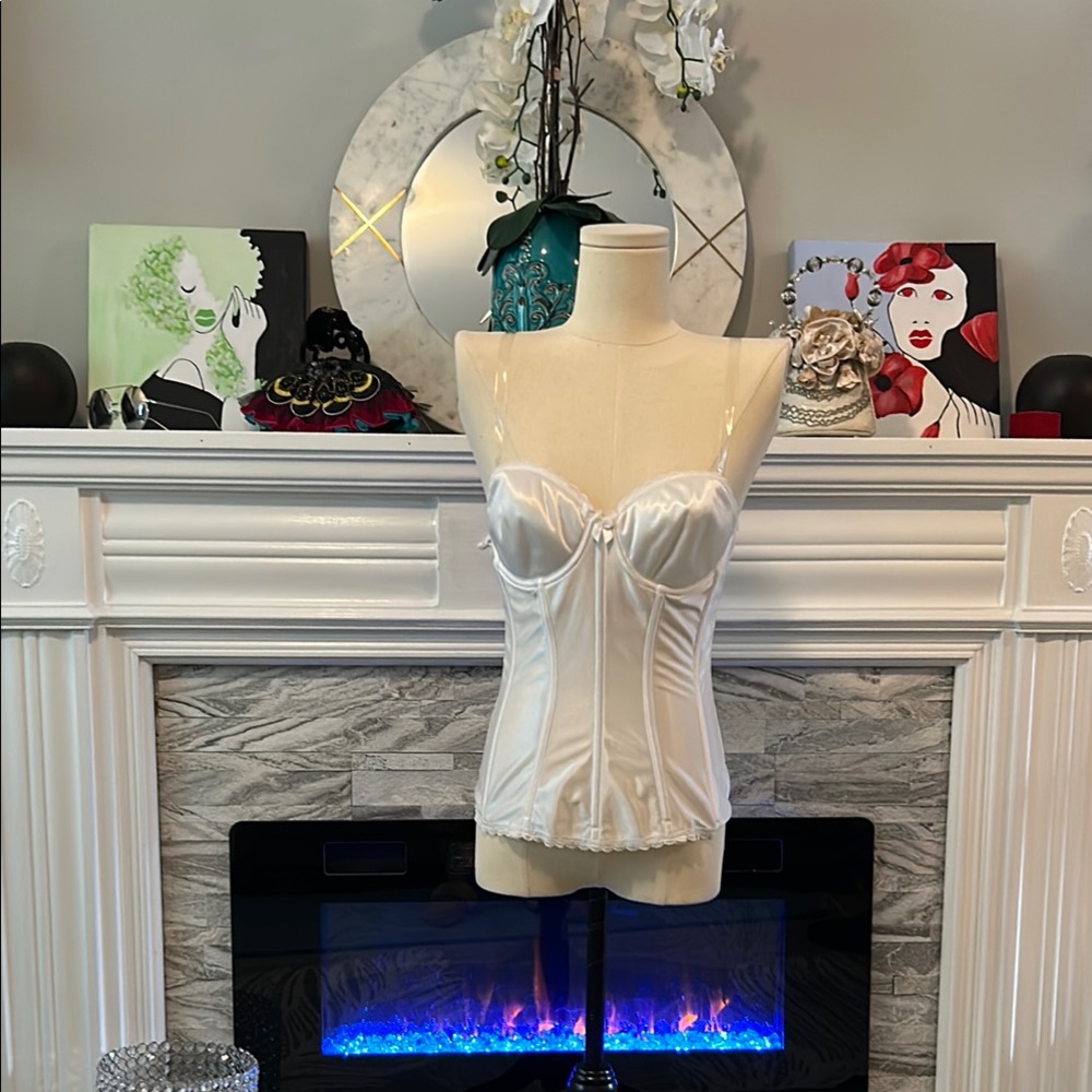 Elegant White Corset Bustier
